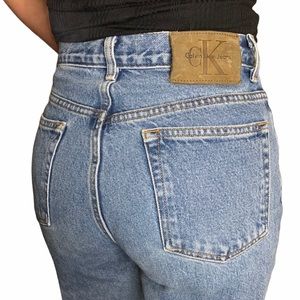 VTG- 90’s Calvin Klein Mom Jeans Double Stone Wash